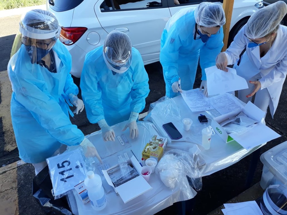 Testagem da Covid-19 em drive-thru termina em uma hora no Sambódromo de Bauru — Foto: Prefeitura de Bauru/Divulgação
