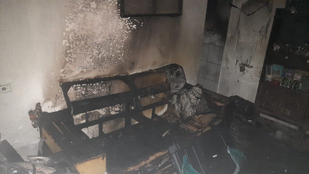 Rapaz, de 21 anos, é preso após atear fogo em residência de idosa, em Presidente Prudente (SP) — Foto: Polícia Civil