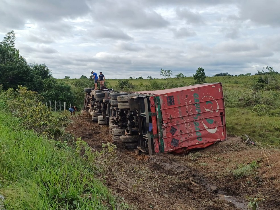 Acidente aconteceu na altura do município de Boa Vista do Gurupi (MA) — Foto: Reprodução/Redes Sociais