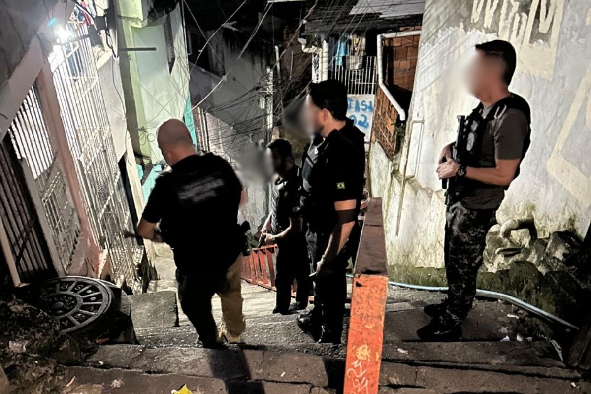 Operação da Polícia Civil mira grupo suspeito de transportar drogas entre MS e SP