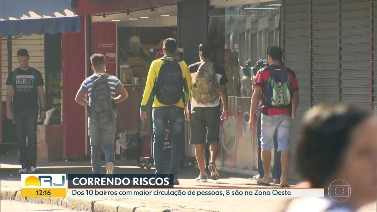 Oito dos dez bairros do Rio com mais registros de aglomerações ficam na Zona Oeste Rio de