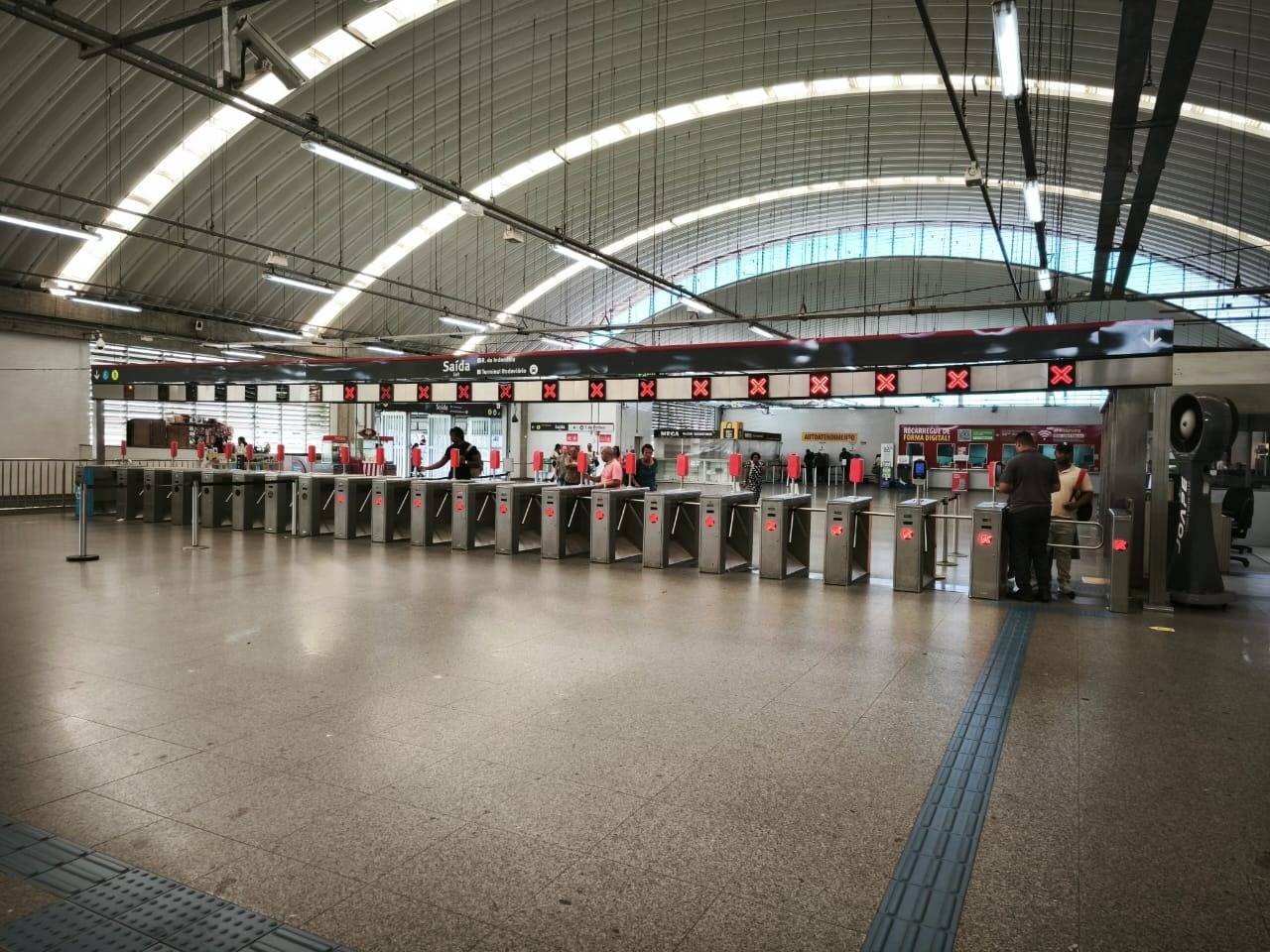 Metrô de Salvador promove ação de reconhecimento de paternidade com exames de DNA e serviços de cidadania