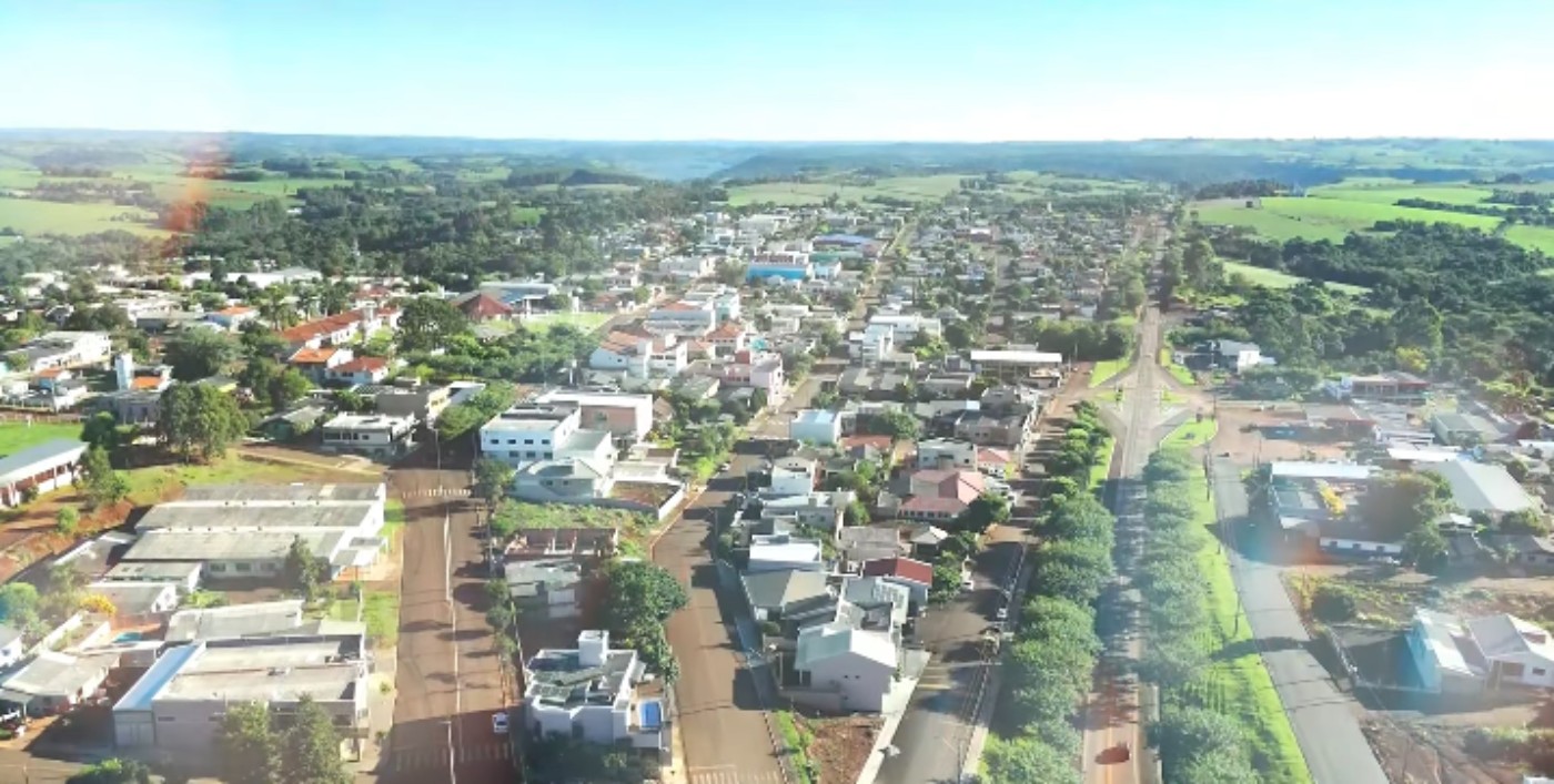 FOTOS: veja o antes e depois da cidade do Paraná devastada por tornado