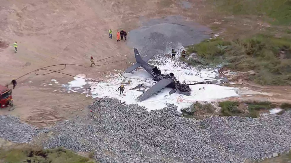 Avião monomotor sofre acidente em Belo Horizonte — Foto: Reprodução/TV Globo