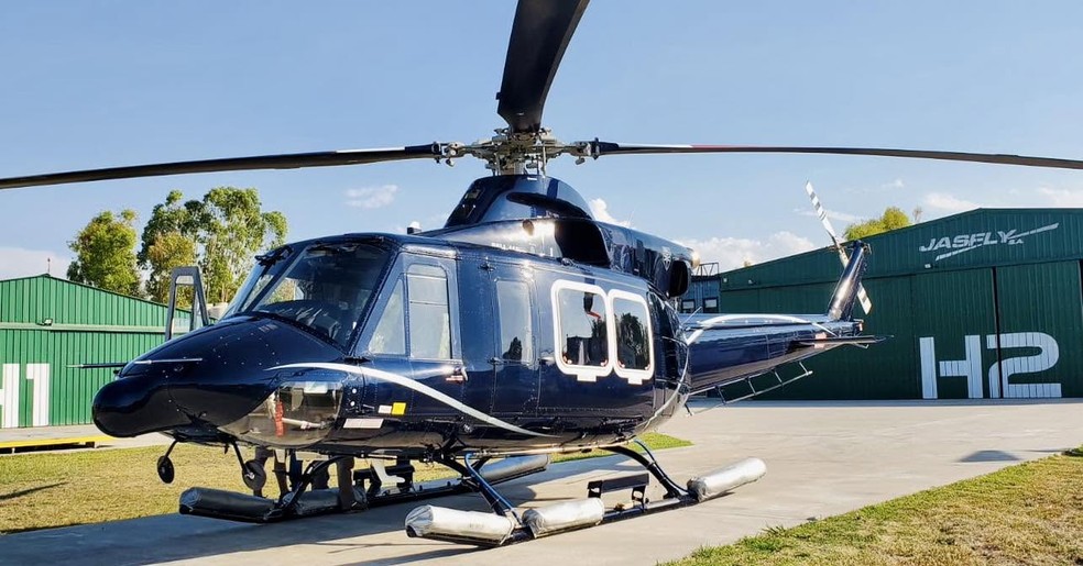 Helicóptero da empresa JasFly, que caiu durante treinamento na Argentina — Foto: JasFly/Divulgação