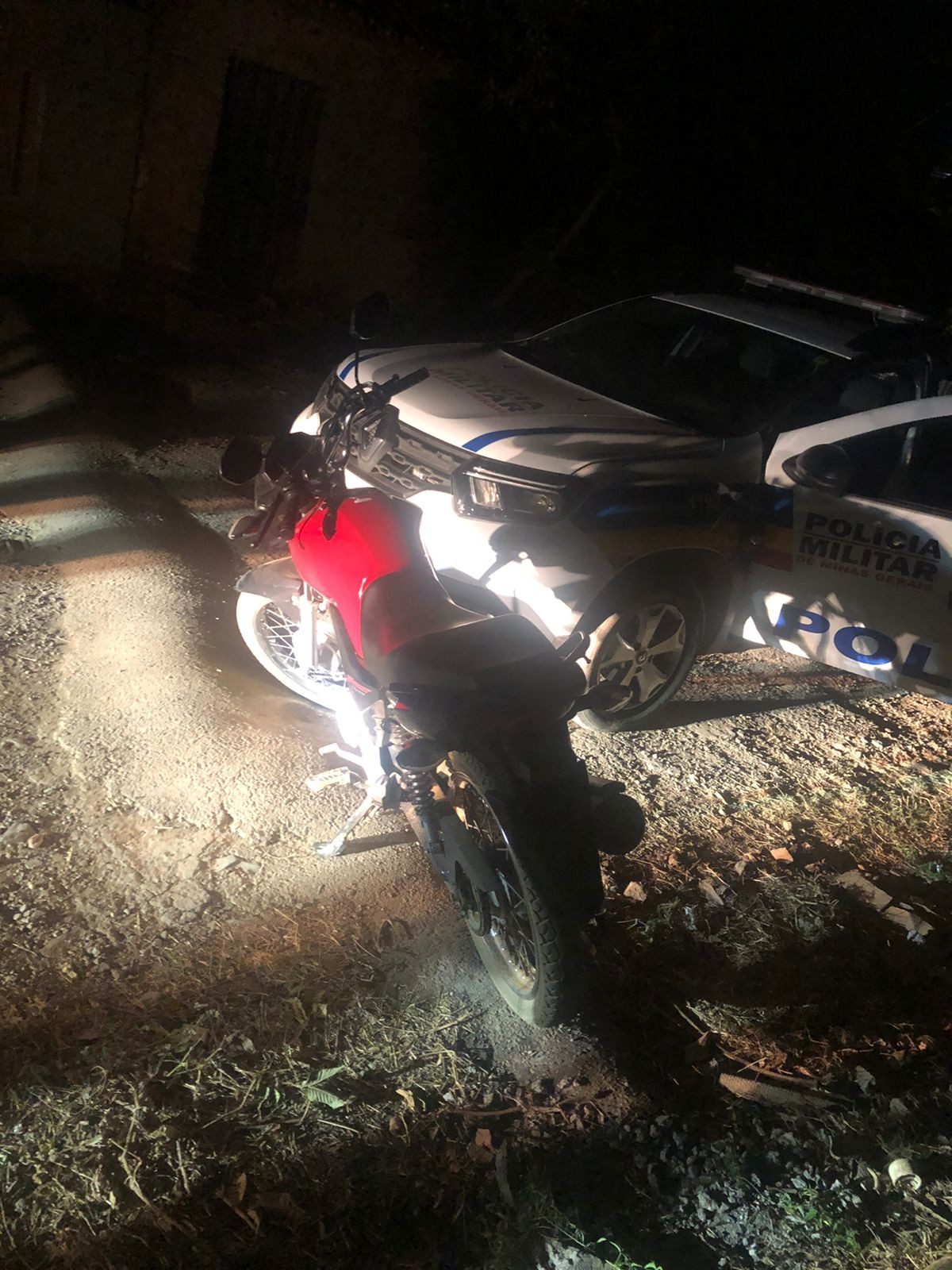 Polícia recupera moto roubada de entregador em Montes Claros