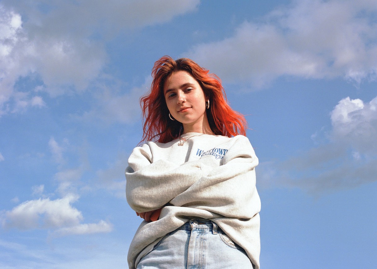 Who is Clairo, American singer who summarizes in delicate songs the anguish of generation Z