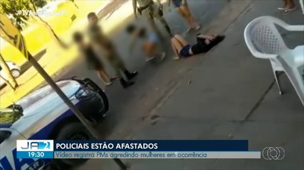 Policiais militares são afastados após abordagem agressiva contra mulheres