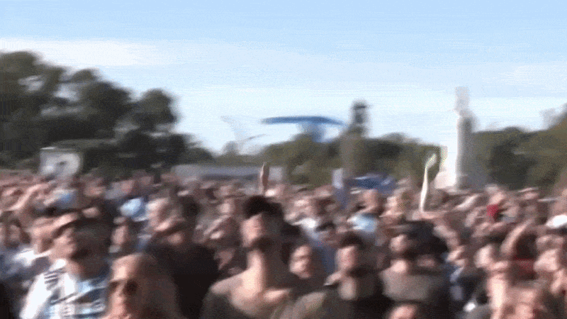VÍDEO mostra torcida argentina em Buenos Aires no momento exato do gol da virada
