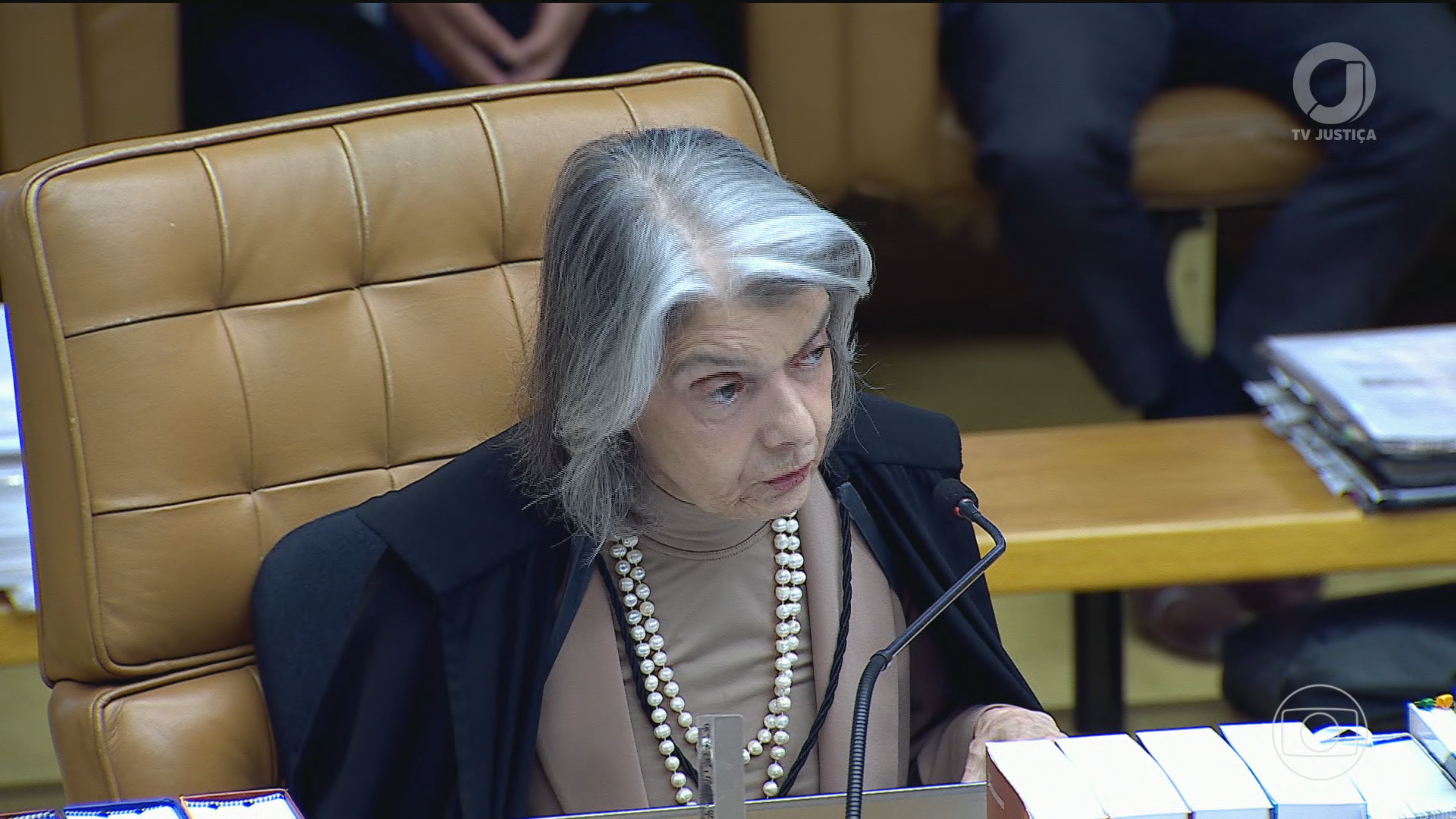 Royalties de petróleo: ministra Cármen Lúcia vota para manter recursos com estados e municípios produtores