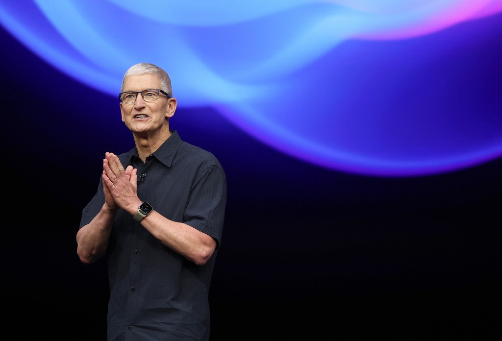 Apple anuncia sucessão: Tim Cook deixará comando e Ternus será novo CEO