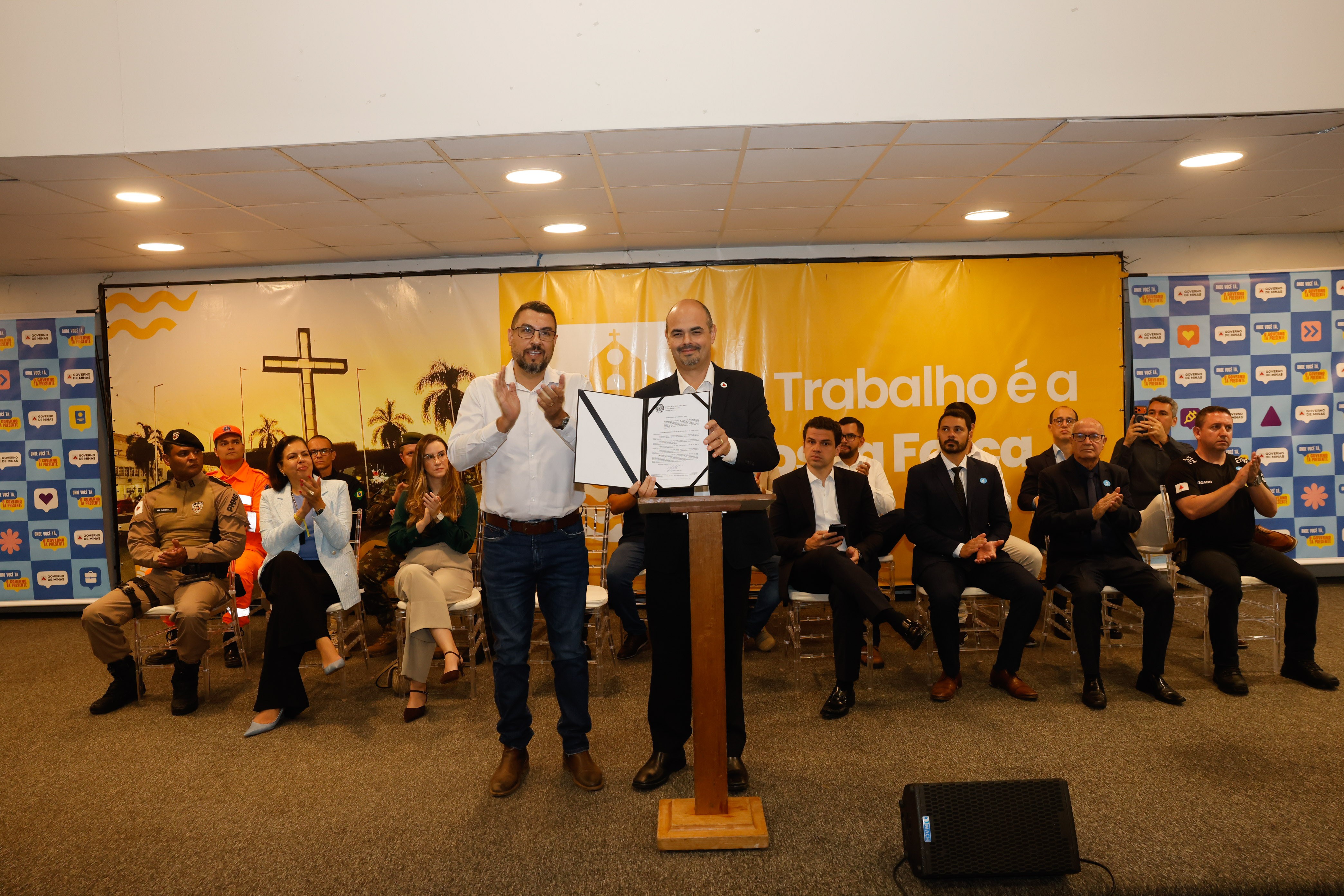 Rodovias estaduais do Alto Paranaíba e Noroeste de MG vão receber investimentos de quase R$ 200 milhões