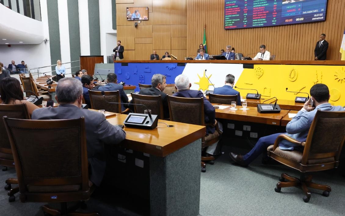 Deputados aprovam reajuste de 4,17% para servidores públicos dos três poderes, governador, vice e secretários
