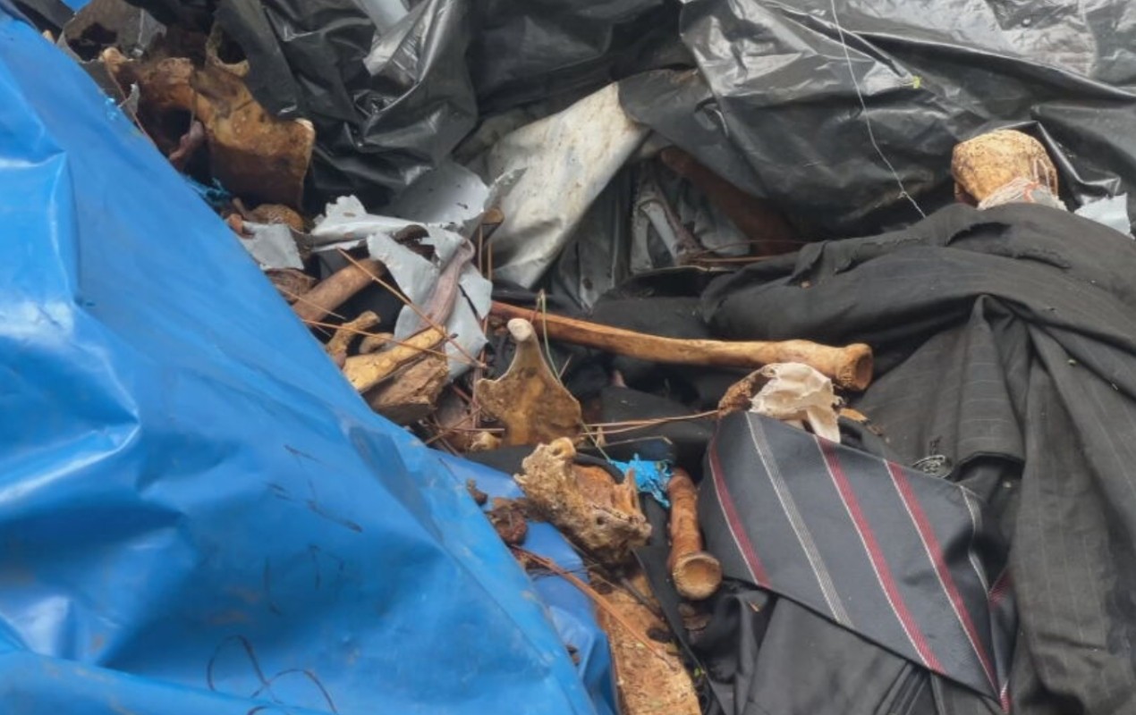 Visitantes encontram ossadas humanas expostas em cemitério de Jundiaí