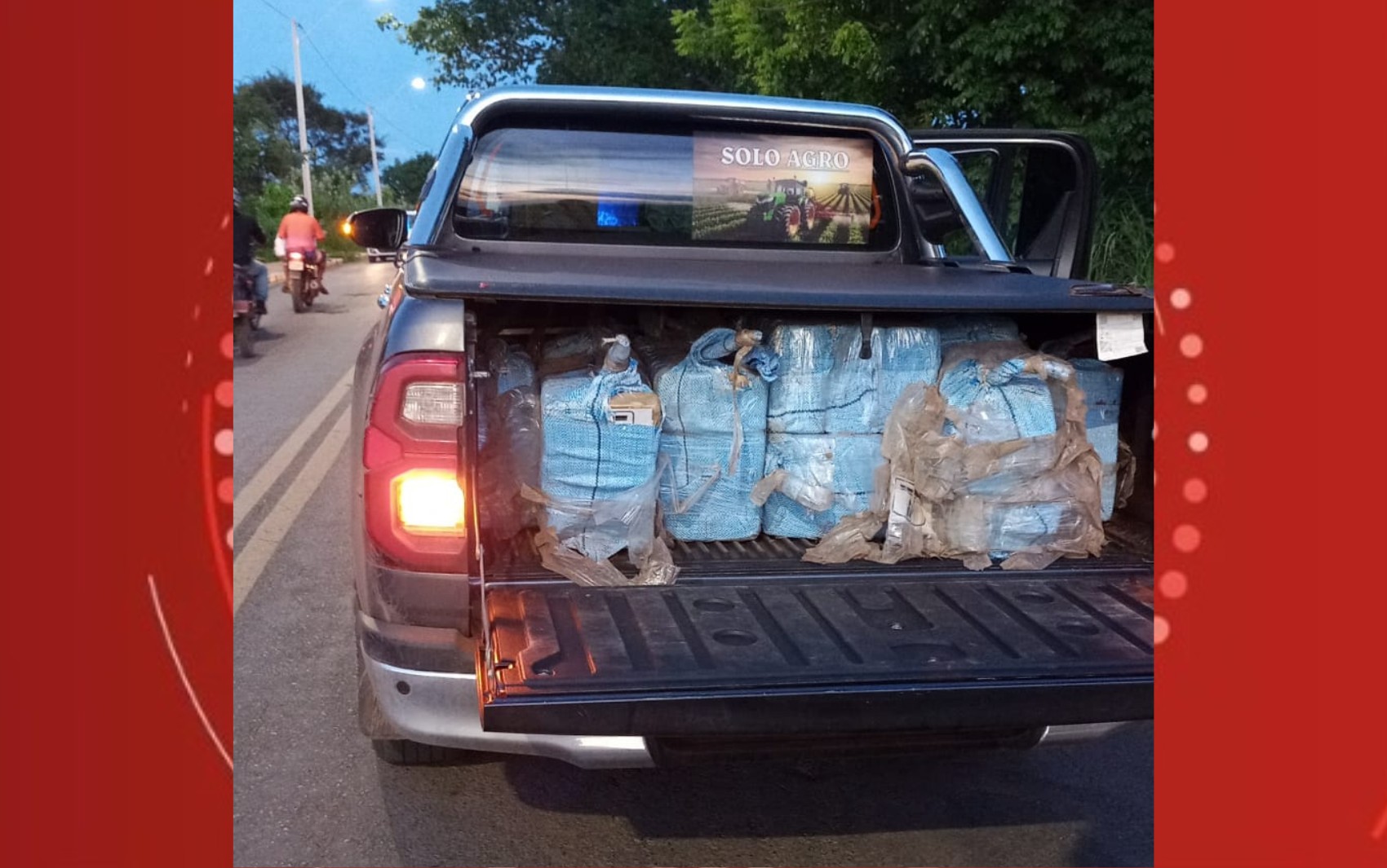 Quase meia tonelada de cocaína é apreendida em caçamba de caminhonete na Bahia; três homens foram presos