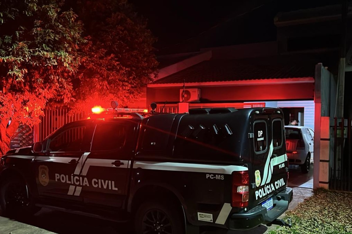 Grupo suspeito de furtar camionetes de luxo com chave de fenda é alvo de operação na fronteira