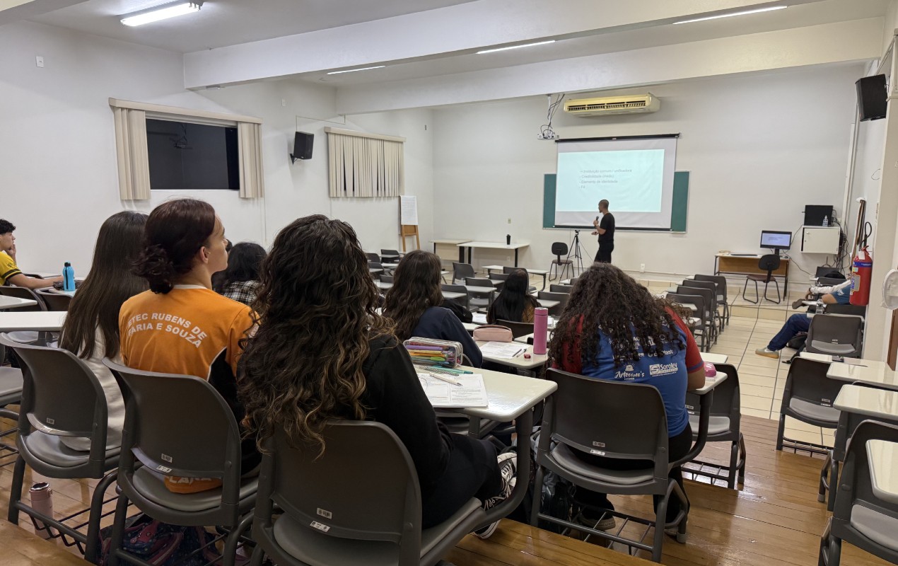 Universidade em Sorocaba oferece curso gratuito para alunos do ensino médio; saiba como se inscrever