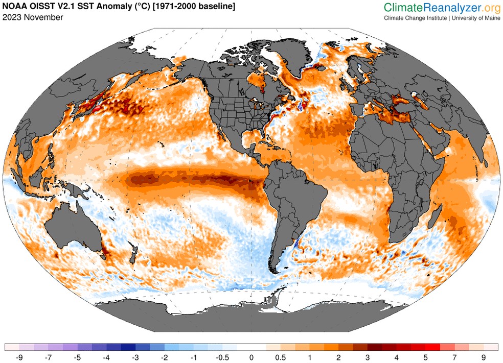Mapa mostra o aquecimento das águas do Oceano Pacífico, por conta do El Niño, no fim de 2023. — Foto: NOAA