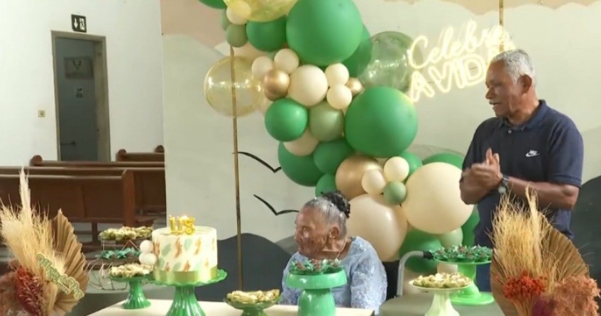 Moradora do interior de SP completa 115 anos e ganha festa com bolo, brilhos no cabelo e homenagem municipal