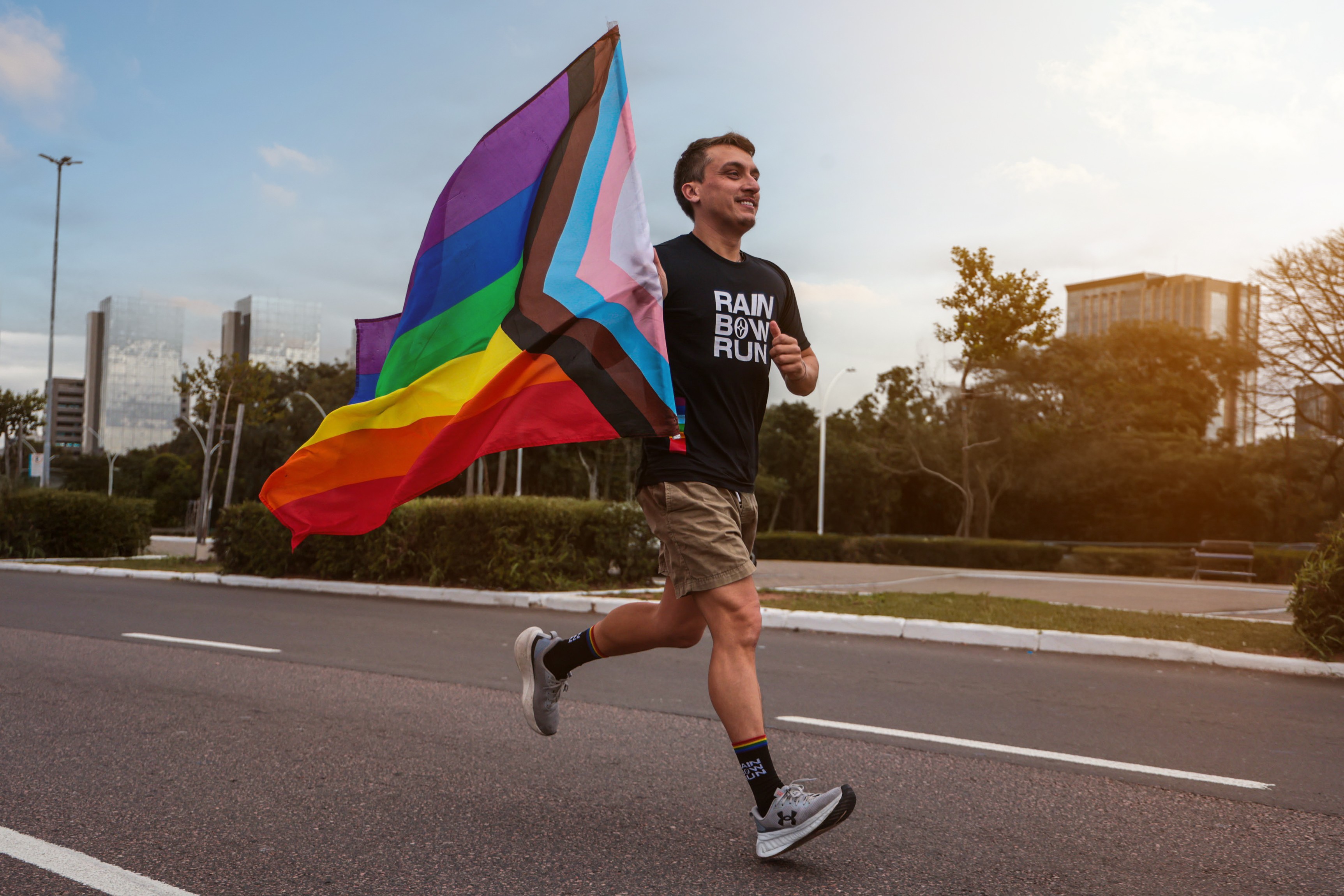 Porto Alegre recebe primeira edição da Rainbow Run e Festival do Orgulho neste sábado