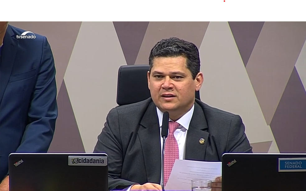 O senador Davi Alcolumbre (Unio Brasil-AP) abre sesso de sabatina de Cristiano Zanin ao Supremo Tribunal Federal  Foto: TV Senado