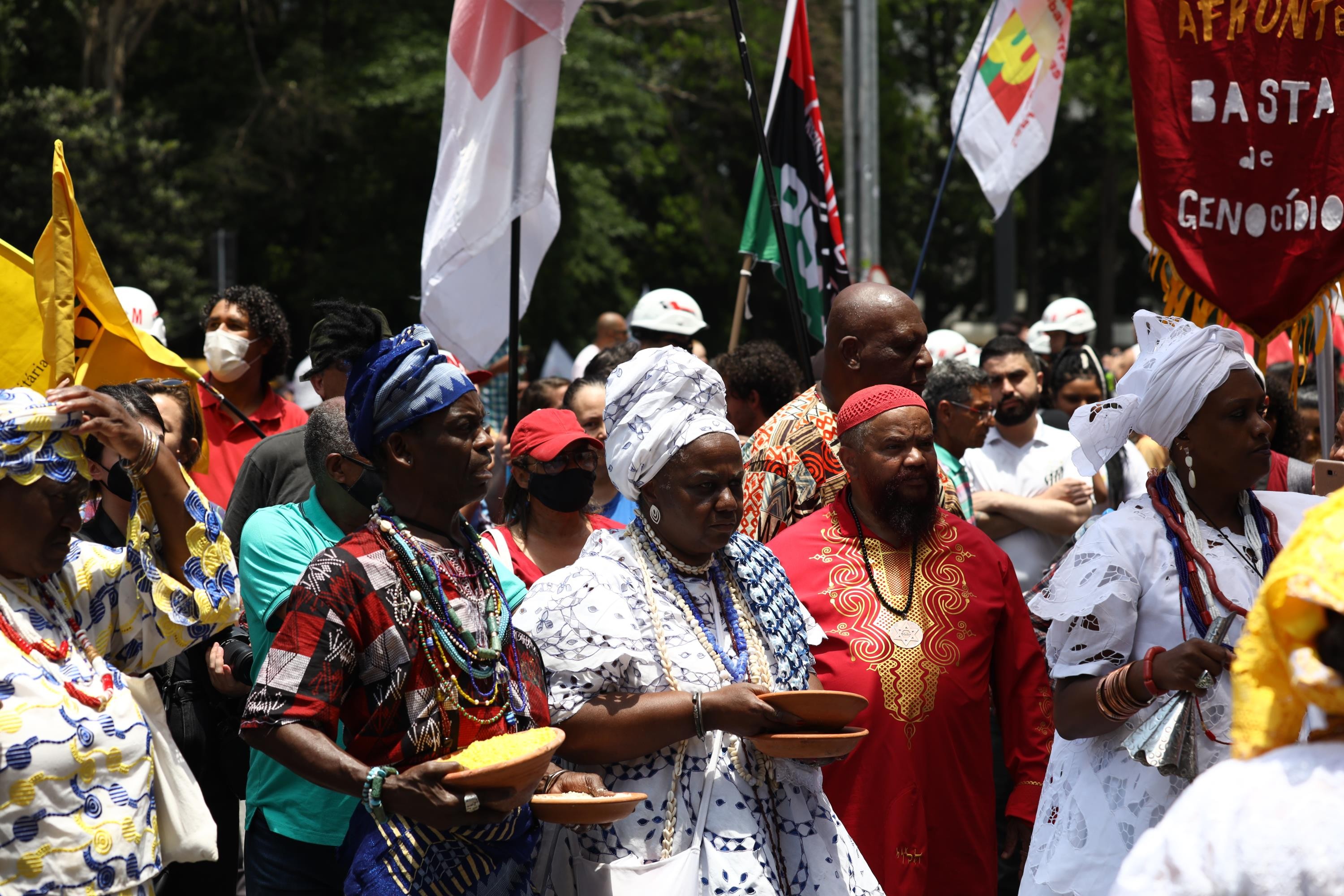Marcha da Consciência Negra em SP pede país com democracia e sem racismo
