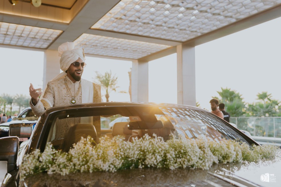 Shihan Shoukath chegou ao local do casamento em uma procissão de Rolls Royce — Foto: We Don't Say Cheese