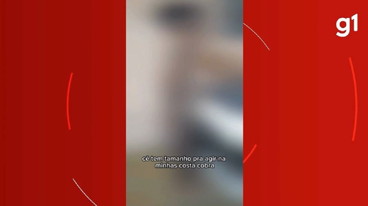 Mãe dá surra em menina de 8 anos, grava e compartilha vídeo em grupo da família: 'Tô arrebentando ela aqui'
