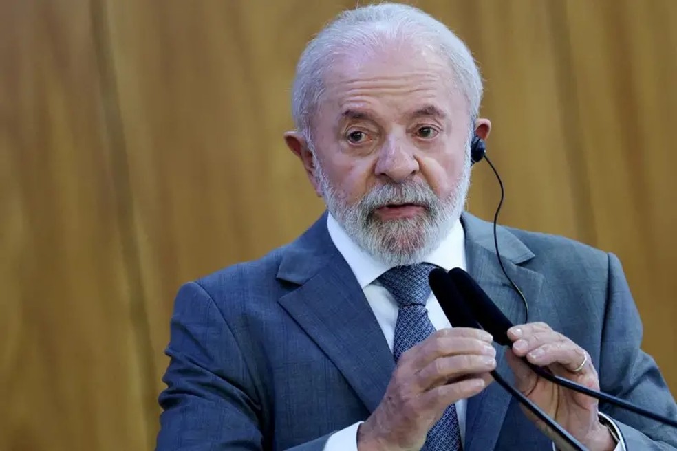 Lei sancionada por Lula em abril autoriza o governo a retaliar pases ou blocos que imponham barreiras comerciais a produtos brasileiros.  Foto: Reuters via BBC