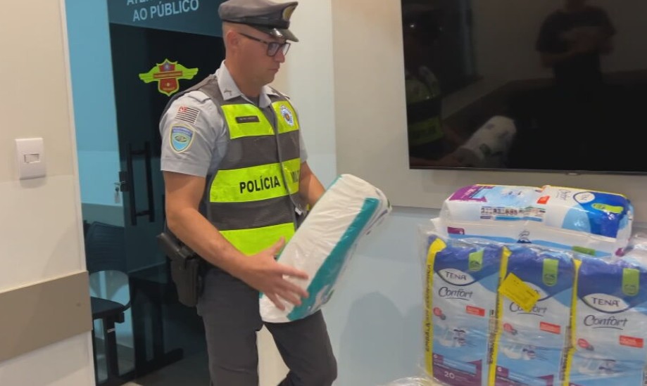 Polícia Rodoviária promove campanha para arrecadação de fraldas geriátricas na região