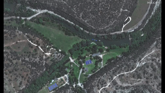 Enchente no Texas antes e depois