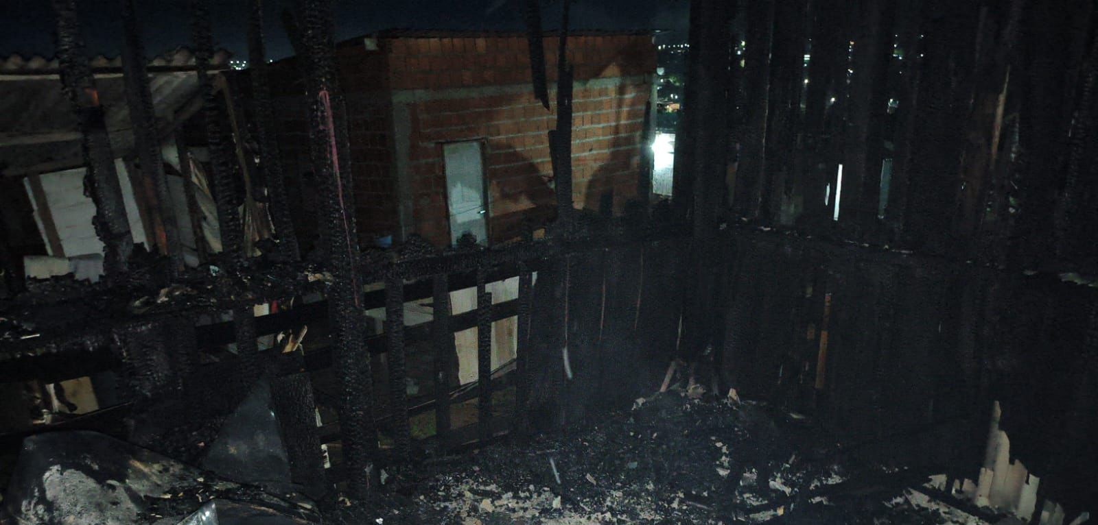 Vazamento de gás causa incêndio e deixa homem com 30% do corpo queimado em Manaus