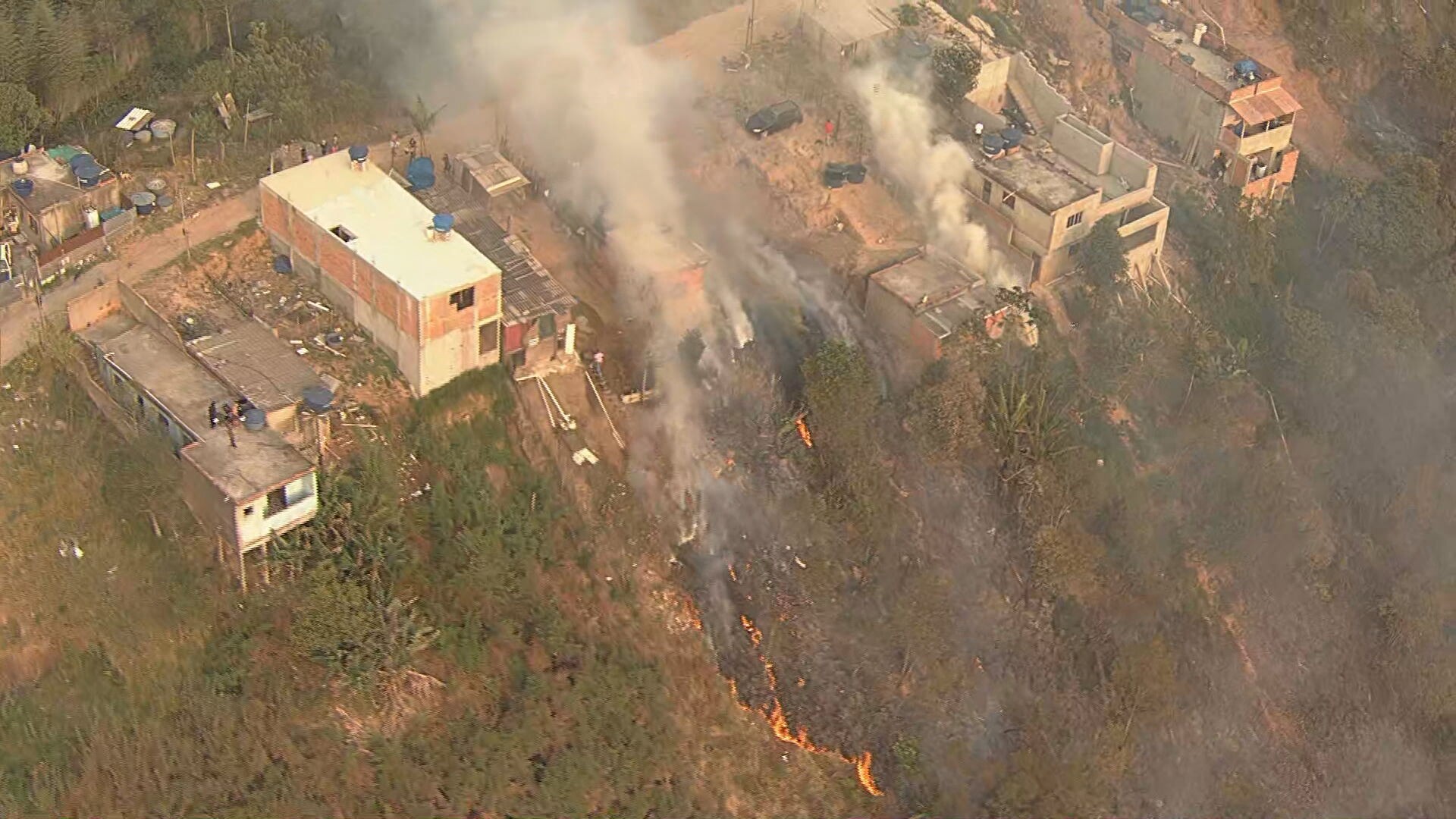 Estado de SP tem 16 cidades com focos ativos de incêndio nesta quinta