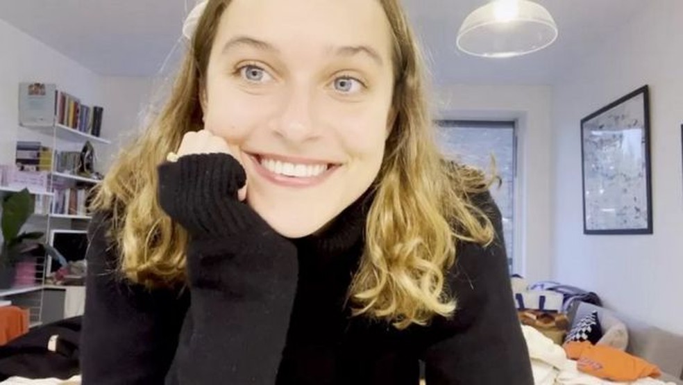 Em seu episódio maníaco, Rosie experimentou uma psicose na qual ela via e ouvia coisas que não existiam. — Foto: ROSIE VIVA/via BBC