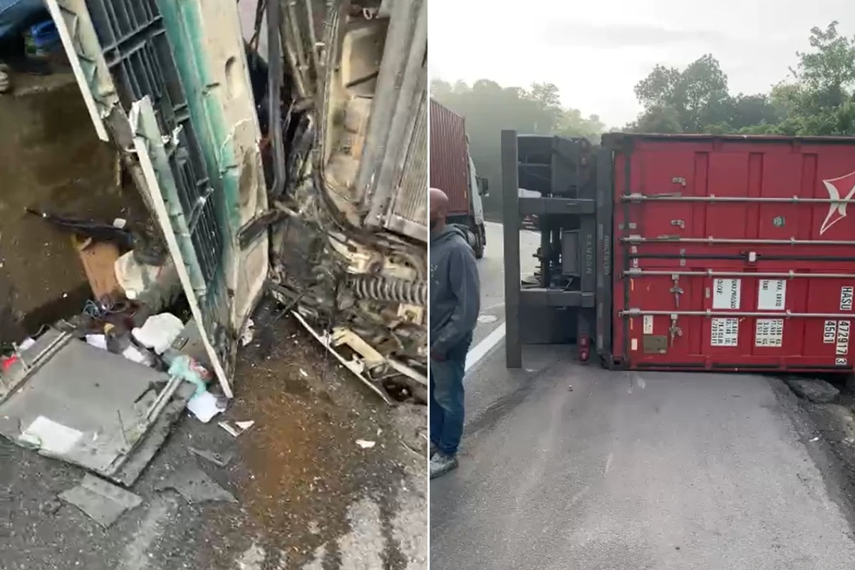 Carreta com 24 toneladas de algodão tomba e deixa motorista ferido no litoral de SP