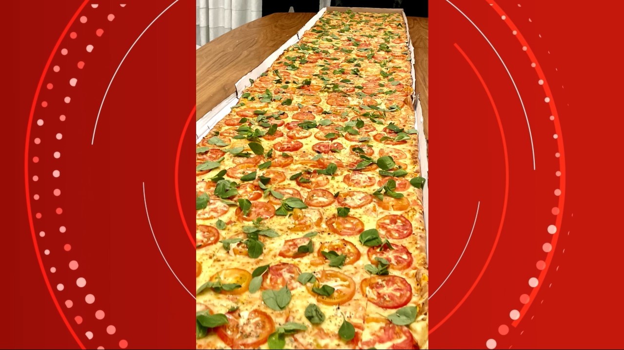 Balneário Camboriú busca recorde com maior pizza linear do Brasil