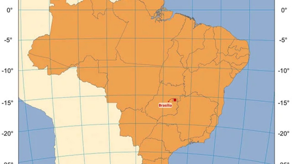 Mapa mostra que Brasília está entre os graus 15 e 20 de latitude. — Foto: IBGE