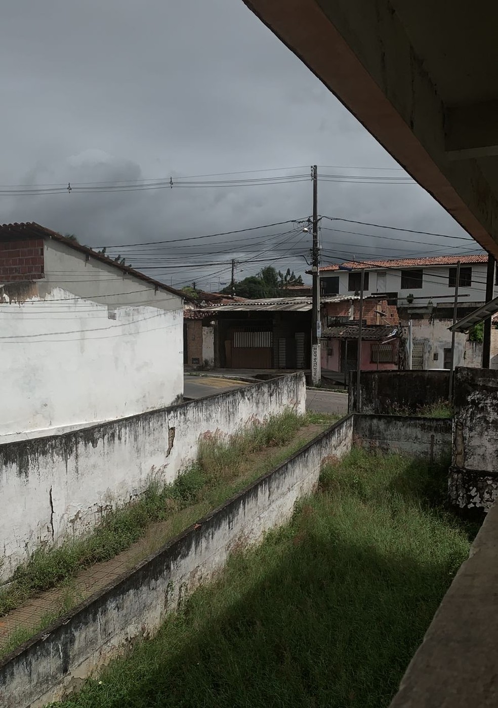 Investigação vai usar imagens de câmeras de monitoramento para identificar os ladrões — Foto: Cedida