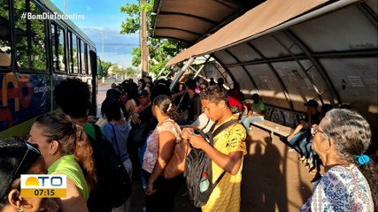 Telespectador registra estação de transporte coletivo lotada em Palmas