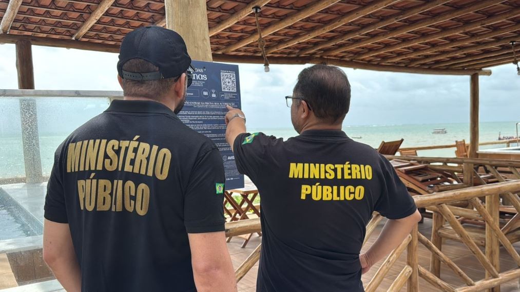 Restaurante na praia do Seixas, em João Pessoa, é autuado pelo MP por irregularidades sanitárias