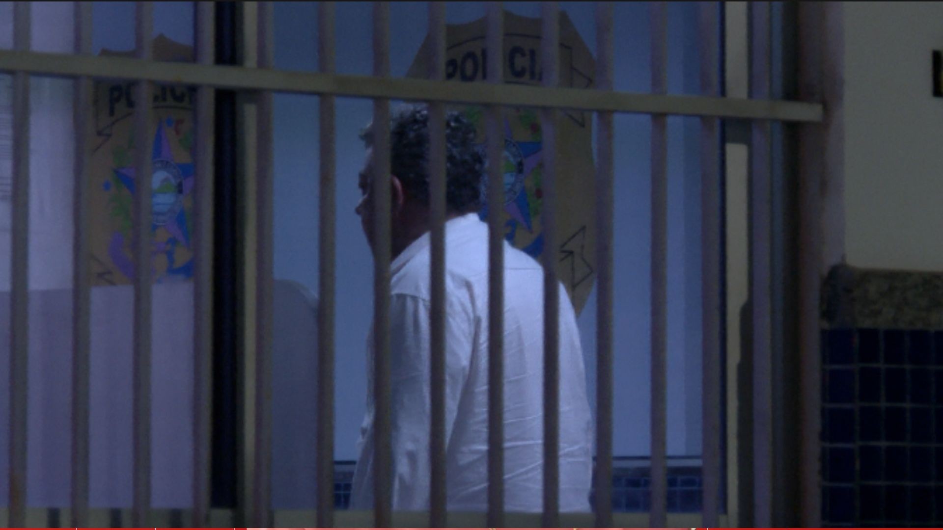 Médico é preso suspeito de tocar partes íntimas e fazer comentários sexuais a estudantes adolescentes em Vila Velha