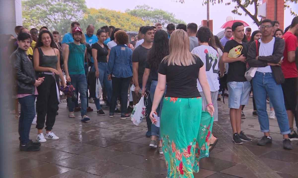 A Gente Sai Bem Exausta Diz Estudante Ap S Segundo Dia De Provas Do Enem Em Porto Alegre