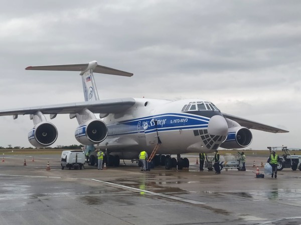 Avião soviético fabricado em 1966 pousará em 2 aeroportos no Brasil nos  próximos dias; assista ao vivo