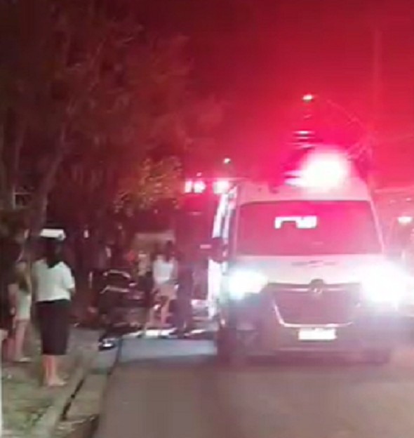 Motociclista morre após perder controle da direção e colidir contra árvore em Pirapozinho