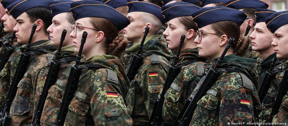 Alemanha elabora estratégia militar inédita de olho em ameaça da Rússia