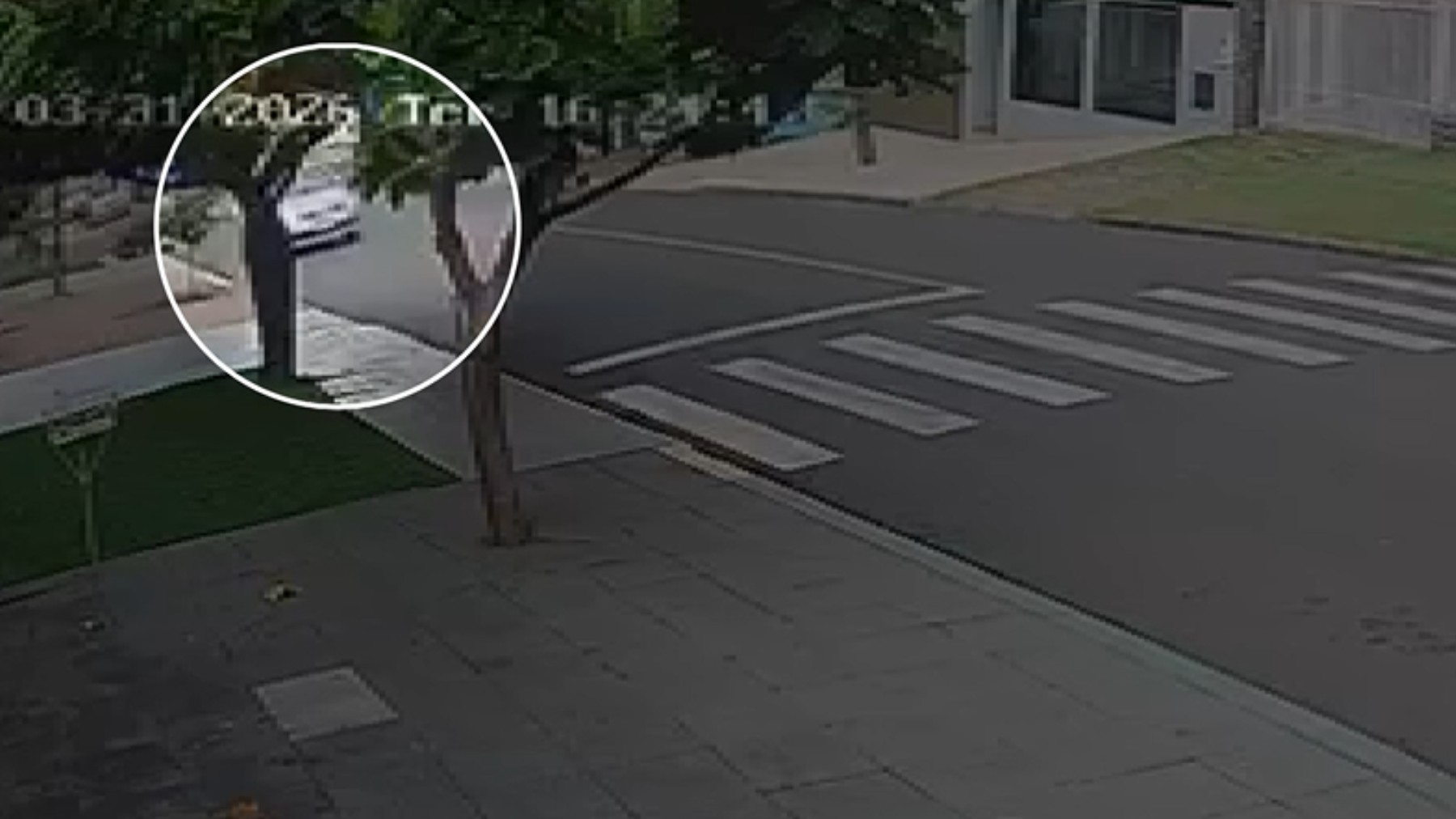 Policial civil toca interfone, chama homem e o mata com 9 tiros, no Paraná