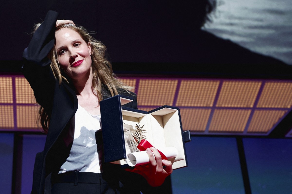 フランス人女性ジュスティン・トリエが「アナトミー・オブ・ア・フォール」でカンヌ国際映画祭パルムドールを受賞 | 映画館