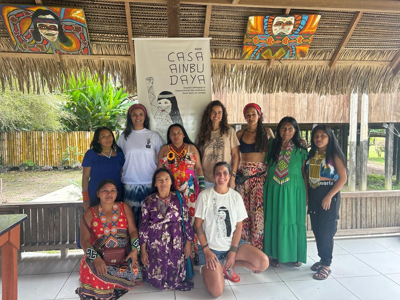 Onde tece a floresta: mulheres Huni Kuin fortalecem saberes ancestrais e geram renda em espaço cultural no AC
