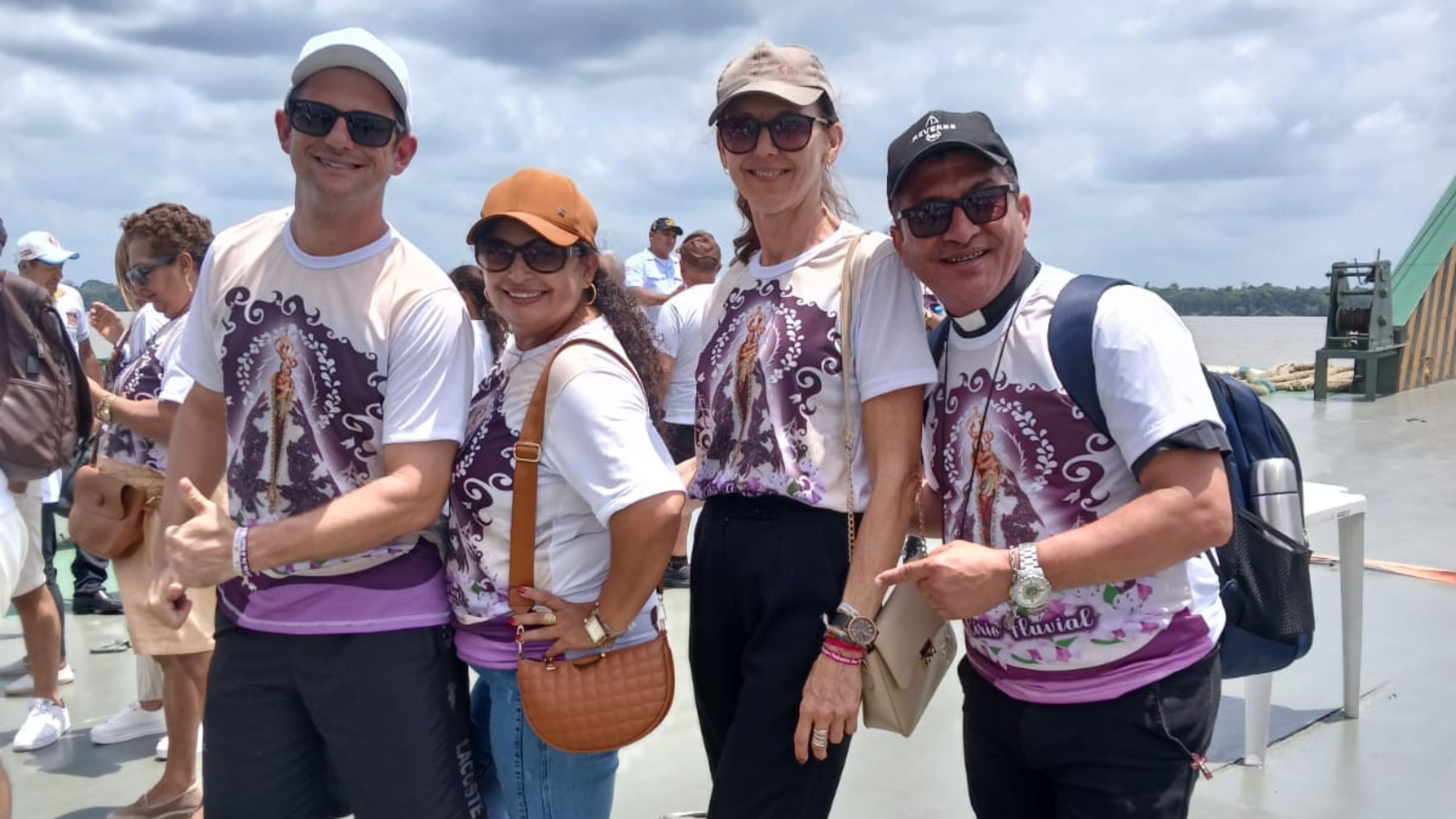 Círio de Nazaré: padre capixaba que vive em Belém recebe fiéis do ES e vira guia turístico pela cidade