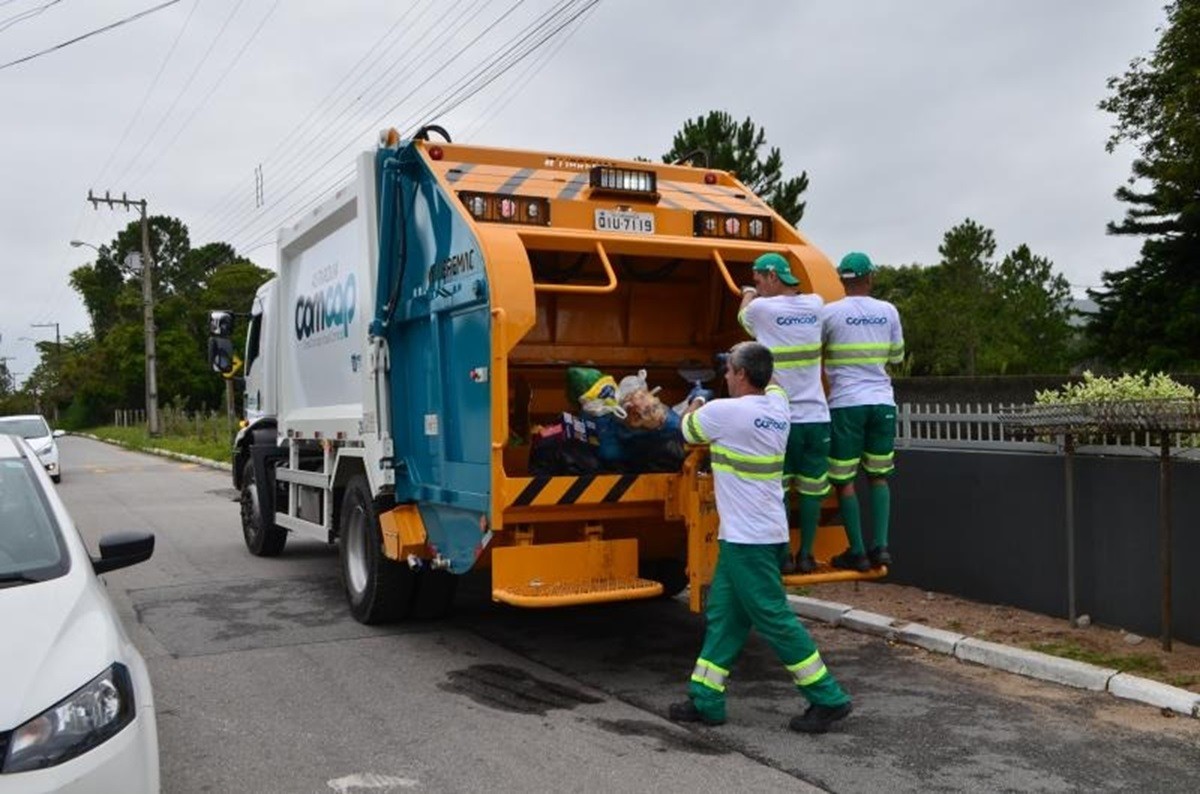 Comcap abre 195 vagas para garis e motoristas em Florianópolis; veja cargos e salários